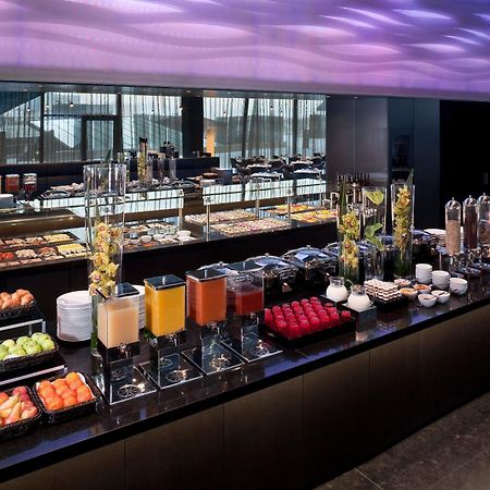 เมเลีย เวียนนา Hotel ภายนอก รูปภาพ The buffet at the lounge