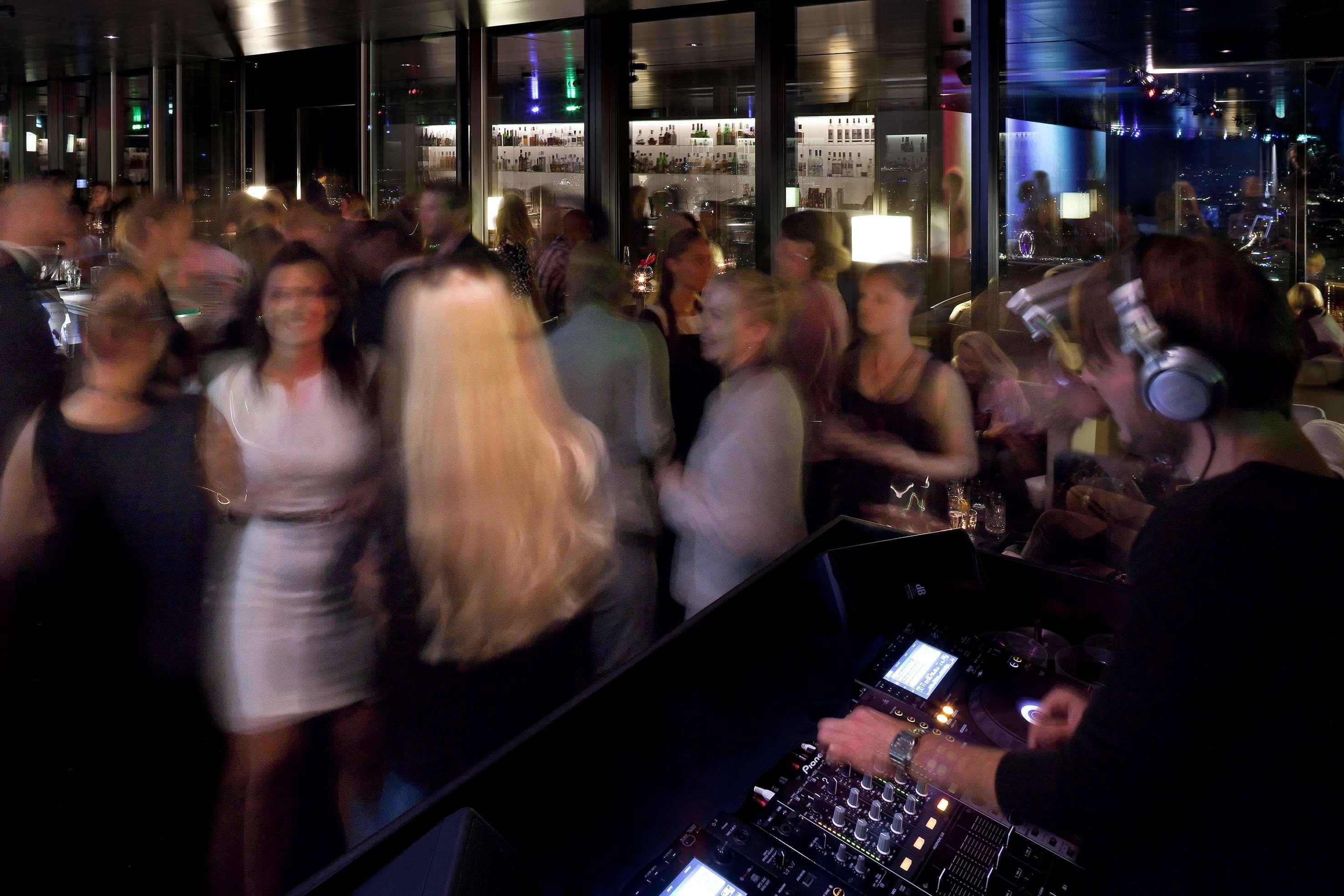 เมเลีย เวียนนา Hotel ภายนอก รูปภาพ Clubbers at the nightclub