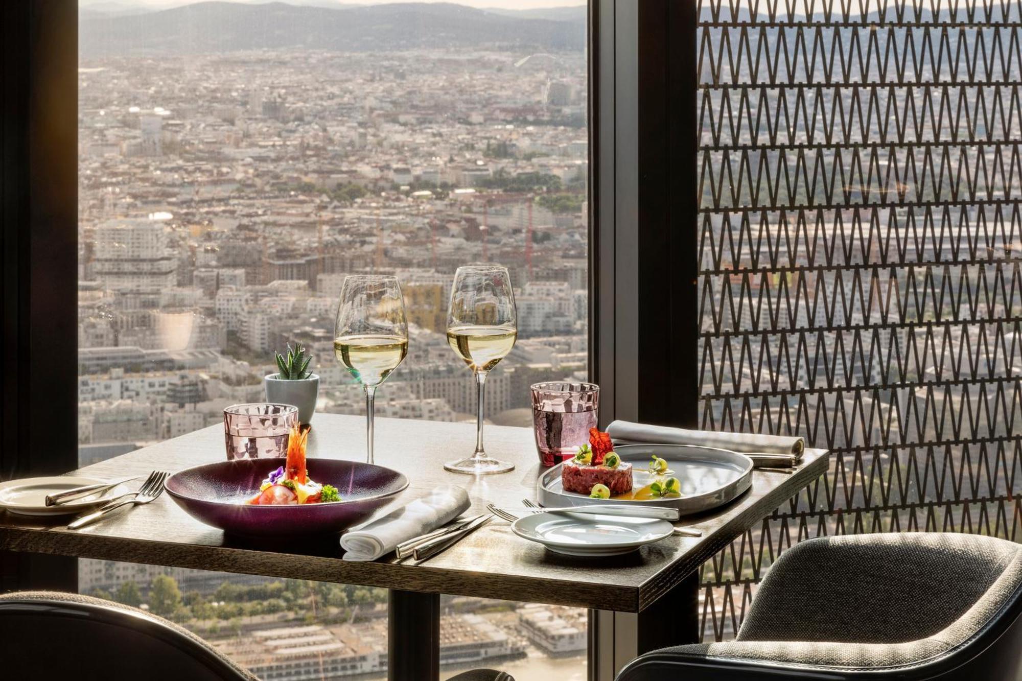 เมเลีย เวียนนา Hotel ภายนอก รูปภาพ The view from the restaurant